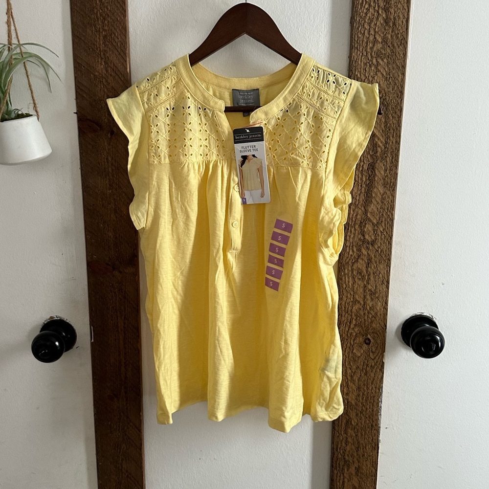 New Berkley Jensen Women’s Flutter Sleeve Blouse Shirt Size Small